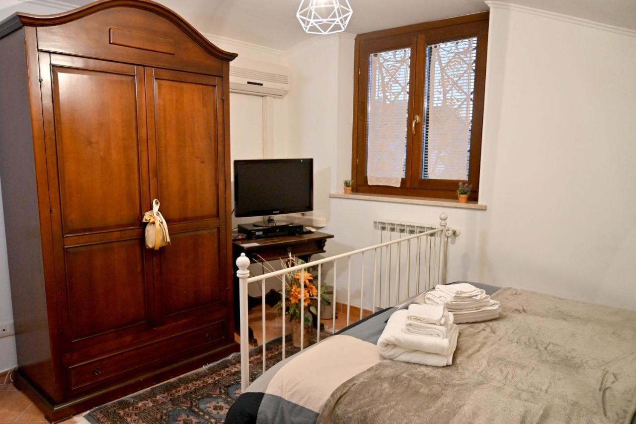 A Casa Di Lu' Elegant * Monterotondo (Lazio)